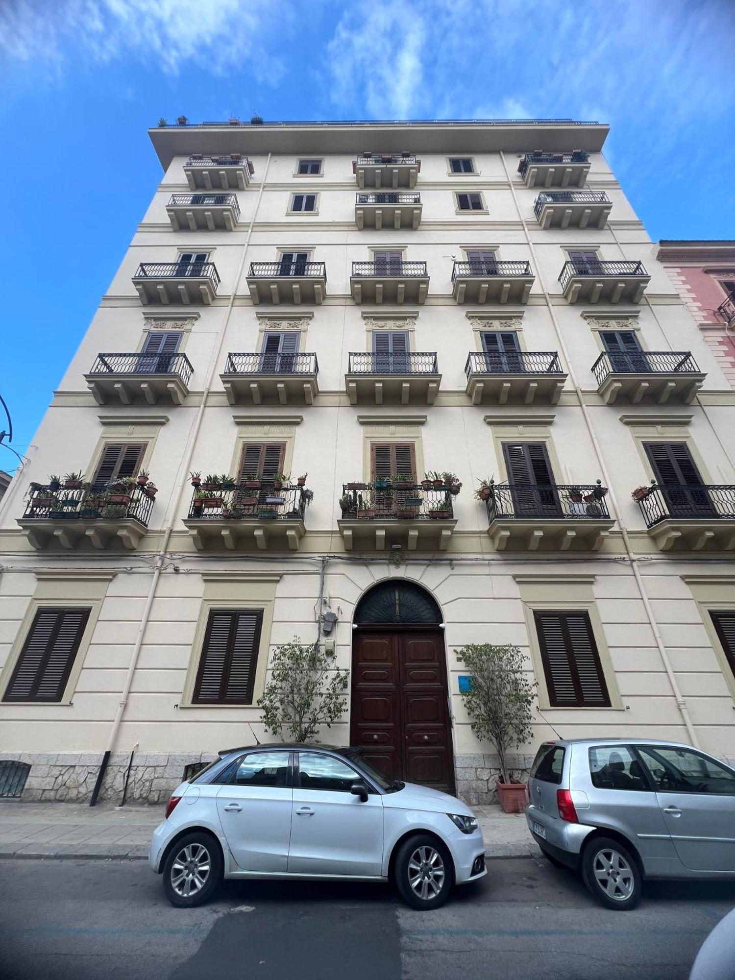 Politeama Charming Apartment Palerme Extérieur photo